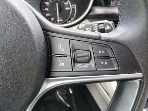 Used 2019 Alfa Romeo Stelvio RWD image 34