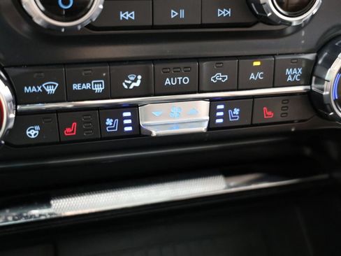 Used 2022 Ford F150 King Ranch w/ Equipment Group 601A High AWD/4WD image 9