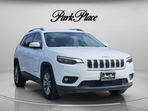 Used 2021 Jeep Cherokee Latitude Lux FWD image 8