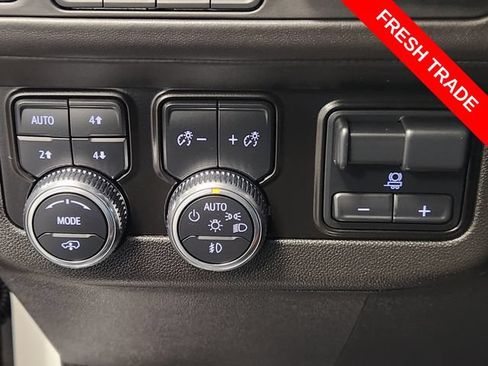 Used 2024 GMC Yukon XL Denali Ultimate AWD/4WD image 20