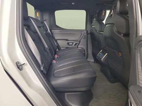 Used 2024 Rivian R1T Adventure AWD/4WD image 22