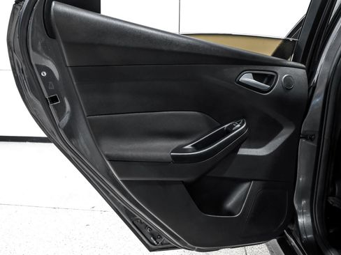 Used 2015 Ford Focus ST w/ Equipment Group 401A image 55