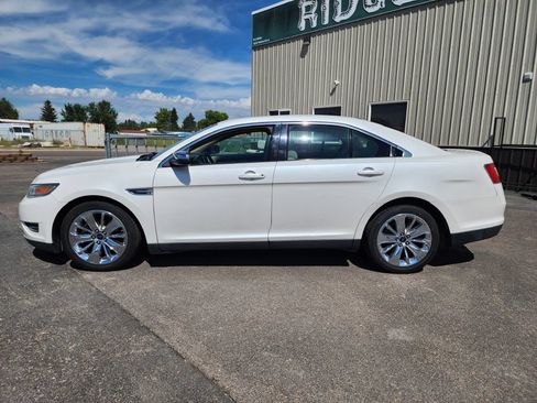 Used 2012 Ford Taurus Limited FWD image 2