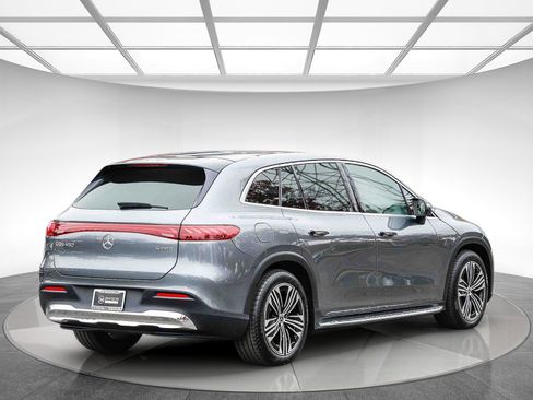 Used 2023 Mercedes-Benz EQS 450+ 4MATIC SUV image 4