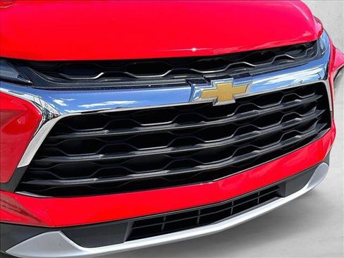 Used 2023 Chevrolet Blazer LT FWD image 30
