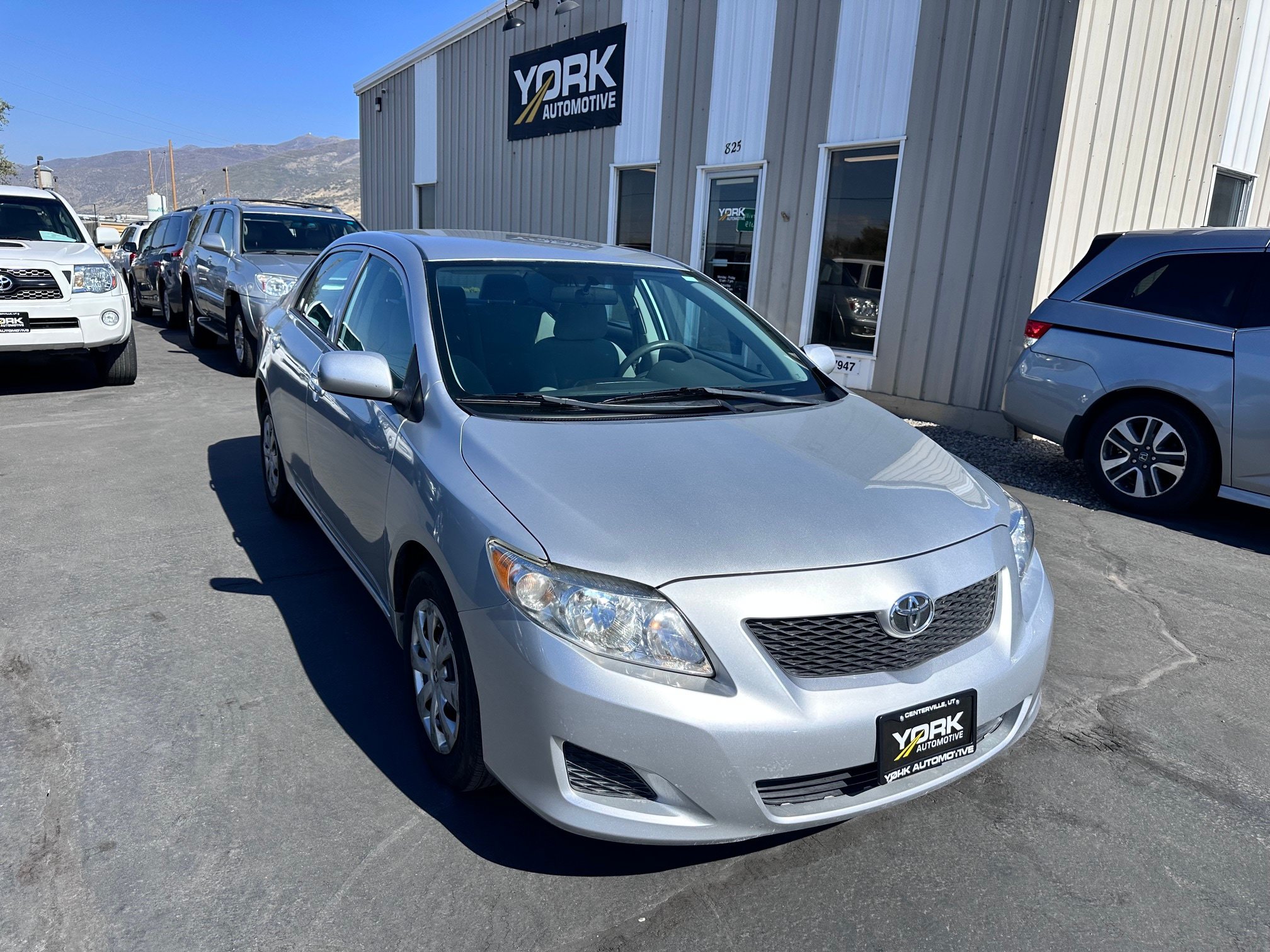 Used 2010 Toyota Corolla LE w/ All Weather Guard Pkg FWD image 1