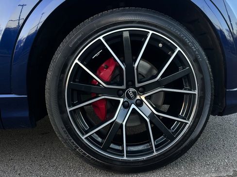 Used 2023 Audi Q8 Prestige image 16