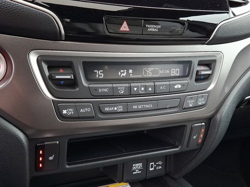 Used 2023 Honda Passport EX-L image 16