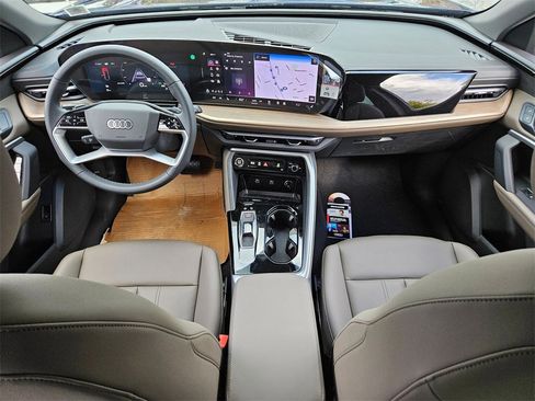 New 2025 Audi Q5 Premium image 18