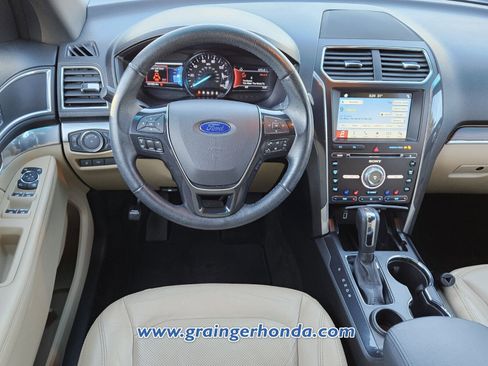 Used 2017 Ford Explorer Limited w/ Class II Trailer Tow Package image 12