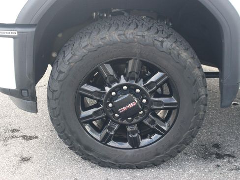 Used 2024 GMC Sierra 3500 AT4 w/ AT4 Premium Plus Package AWD/4WD image 40