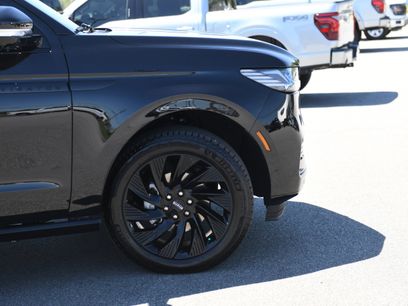 Used 2025 Lincoln Navigator Reserve w/ Jet Appearance Package