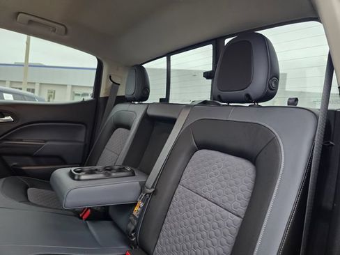 Used 2016 Chevrolet Colorado Z71 w/ Z71 Midnight Edition RWD image 21