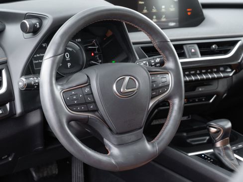 Used 2020 Lexus UX 250h w/ Premium Package image 11