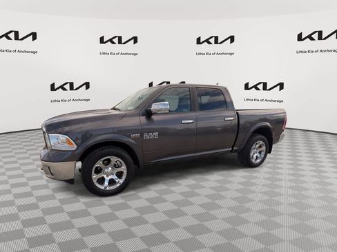 Used 2016 RAM 1500 Laramie w/ Convenience Group AWD/4WD image 4