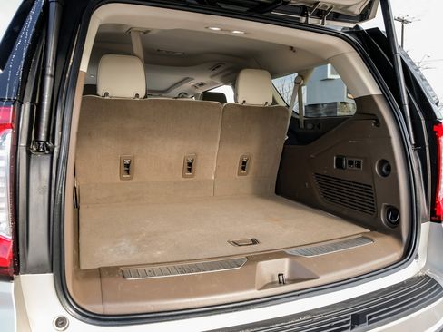 Used 2021 GMC Yukon XL Denali image 61