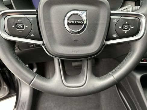 Used 2024 Volvo XC40 B5 Plus w/ Protection Package Premier AWD/4WD image 14