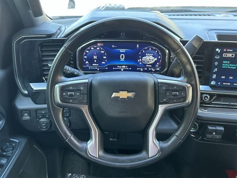 Used 2024 Chevrolet Silverado 2500 LT image 15