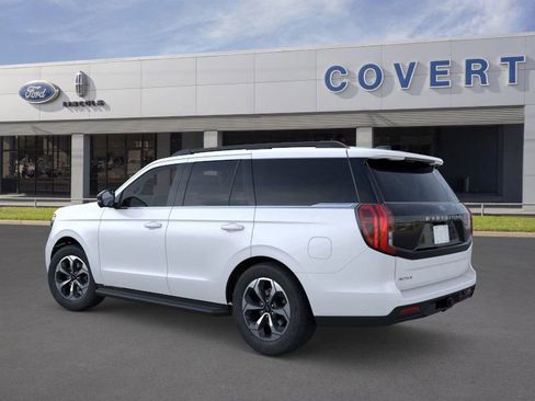 New 2026 Ford Expedition Active image 4