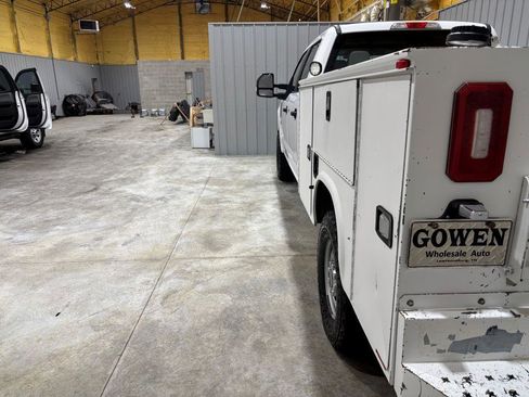 Used 2018 Ford F250 XL w/ Power Equipment Group image 9