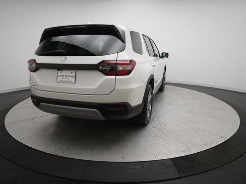 Certified 2024 Honda Pilot EX-L image 35