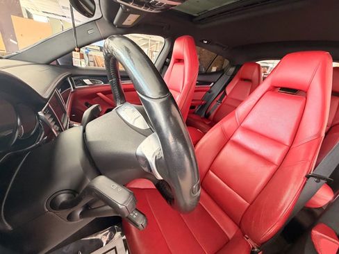 Used 2014 Porsche Panamera w/ Bose Audio Package image 14