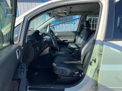 Used 2004 Mitsubishi Endeavor Limited image 10