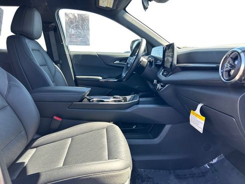 Used 2026 Chevrolet Equinox LT w/ Convenience Package II AWD/4WD image 17