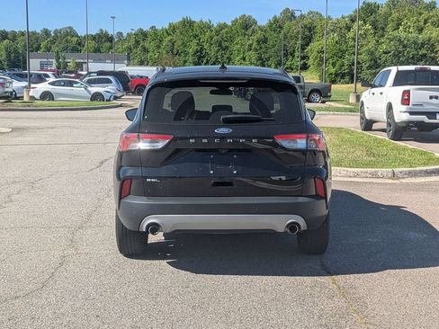 Used 2021 Ford Escape SEL w/ Technology Package FWD image 4
