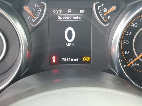 Used 2018 Jeep Wrangler Unlimited Sport AWD/4WD image 25
