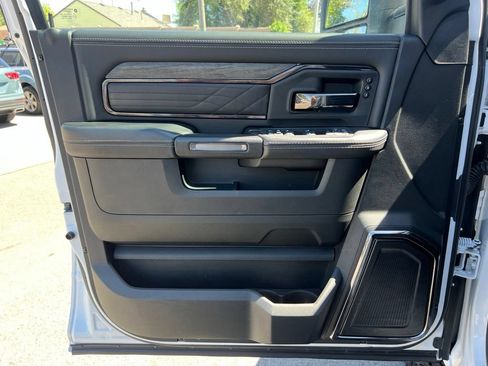 Certified 2025 RAM 3500 Limited AWD/4WD image 9