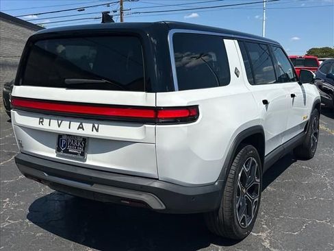 Used 2023 Rivian R1S Adventure AWD/4WD image 11