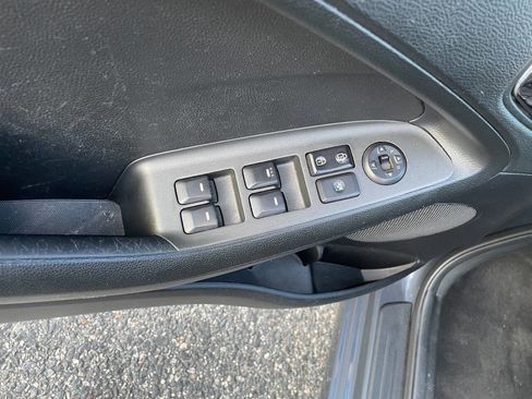 Used 2016 Kia Forte LX image 13