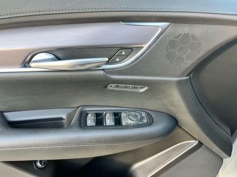 Used 2017 Cadillac XT5 Luxury w/ Driver Awareness Package image 13