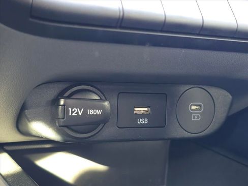 Certified 2025 Hyundai Elantra Blue image 25