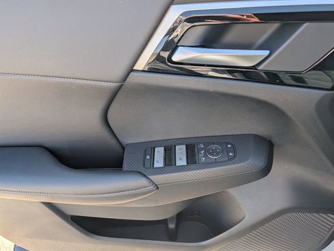 New 2026 Nissan Rogue SL AWD/4WD image 14