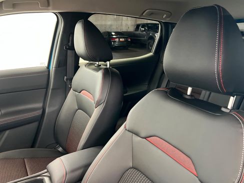 New 2026 Nissan Kicks SR FWD image 16