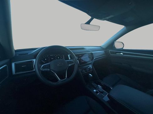 Used 2023 Volkswagen Atlas SE image 26