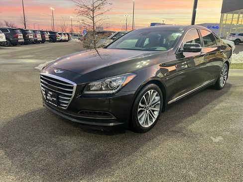 Used 2015 Hyundai Genesis 3.8 w/ Option Group 04 image 2