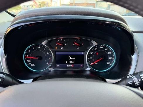 Used 2020 Chevrolet Traverse LT w/ Driver Confidence II Package AWD/4WD image 39