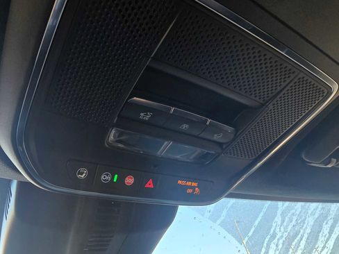 Used 2024 GMC Acadia Denali w/ Super Cruise Package image 35