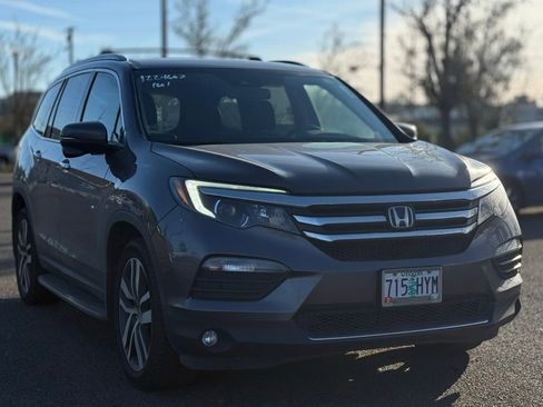 Used 2016 Honda Pilot Touring image 7