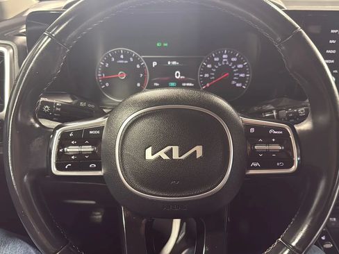 Used 2022 Kia Sorento S w/ Panoramic Sunroof Package FWD image 18