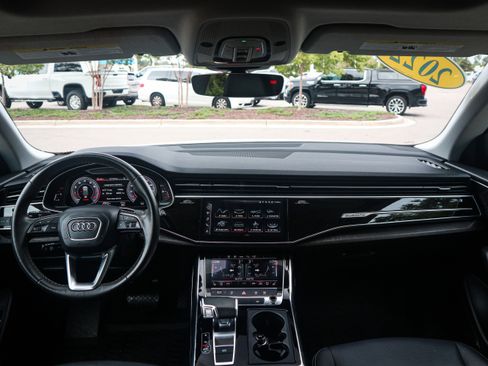 Used 2022 Audi Q8 Premium Plus image 28