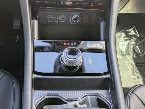 New 2025 Jeep Grand Cherokee L Limited w/ Black Appearance Package image 17