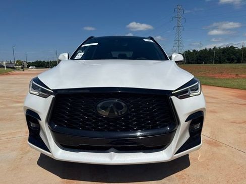 Used 2023 INFINITI QX50 Sport AWD/4WD image 2