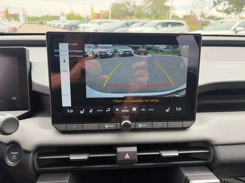 Used 2026 Toyota RAV4 SE w/ Convenience Package AWD/4WD image 32