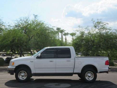 Used 2001 Ford F150 4x4 SuperCrew image 2