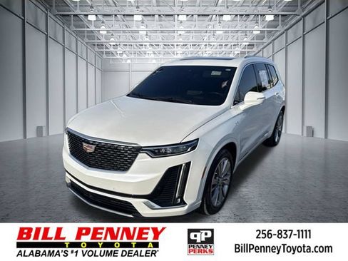 Used 2023 Cadillac XT6 Premium Luxury w/ Technology Package FWD image 1