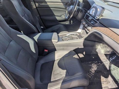 Used 2020 Honda Accord Touring image 22